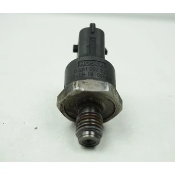 Renault Laguna II 1.9dci bontott üzemanyag nyomásszabályzó szelep, rail cső 2001-2007-ig 7701048994, webáruház, alkatrészek Renault Laguna II 1.9dci bontott üzemanyag nyomásszabályzó szelep, rail cső 2001-2007-ig 7701048994, webáruház, alkatrészek