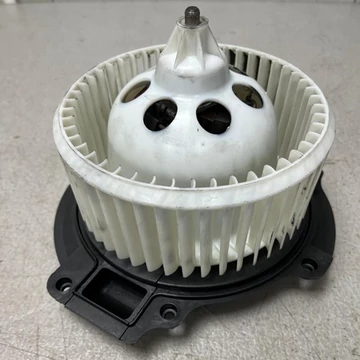 Renault Espace IV felújított fűtőmotor, fűtőventilátor 2002-2015-ig 7701207452