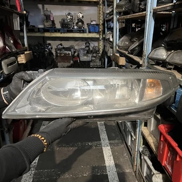 Renault Laguna II/I bontott használt bal első halogén fényszóró 2001-2005-ig 8200002845