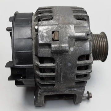 Dacia Duster I 1.5dci bontott használt generátor 120A 7PK VALEO 2010-2018-ig 8200667611