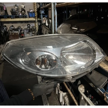 Dacia Sandero I bontott használt jobb első fényszóró 2008-2012-ig 8200733877