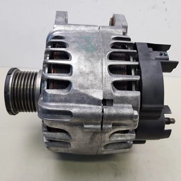 Renault Scenic IV 1.2 Tce bontott használt generátor 120A 7PK VALEO 2016-tól 8200849752