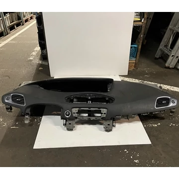 Renault Scenic III bontott használt műszerfal héj/párna 2009-2016-ig Renault Scenic III bontott használt műszerfal héj/párna 2009-2016-ig