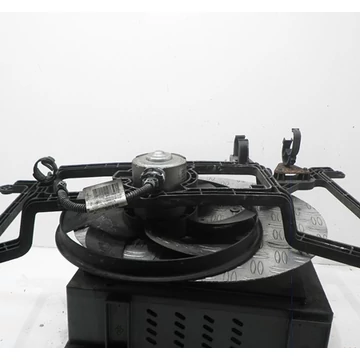 Dacia Logan I bontott használt hűtőventilátor keret motorral 2005-2012-ig 8200834493, Dacia bontott hűtőventilátor