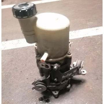 Dacia Duster 1.5dci bontott használt szervópumpa/szervószivattyú 2010-2018-ig Dacia Duster 1.5dci bontott használt szervópumpa/szervószivattyú 2010-2018-ig