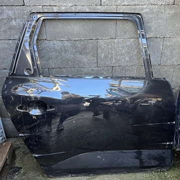 Dacia Jogger bontott használt jobb hátsó ajtó fekete (karcos) 2021-től