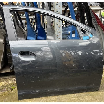 Dacia Logan II bontott használt jobb első ajtó szürke KICSI HORPADÁS 2012-től