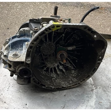 Renault Trafic II/Opel Vivaro A/Nissan Primastar 2.0dci bontott sebességváltó PF6009  6 seb. mechanikus 2006-2014-ig
