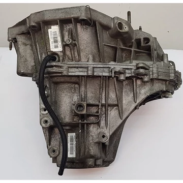 Renault Scenic III 1.5dci bontott használt váltó TL4045 6 sebességes mechanikus 2009-2016-ig 7701700589
