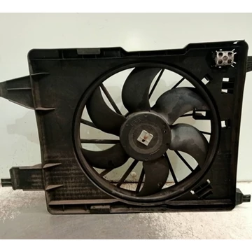 Renault Scenic II bontott használt hűtőventilátor keret motorral 2003-2008-ig 8200680824