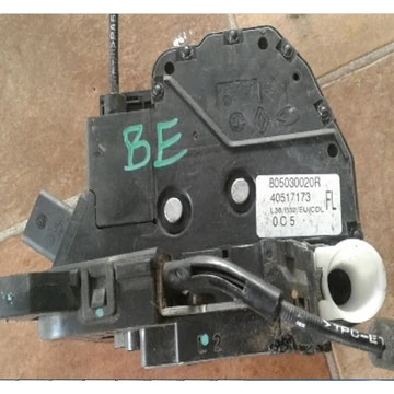 Renault Fluence bontott használt első zárszerkezet 4 pólusú csatlakozóval bal oldal 2010-től, webáruház, alkatrészek