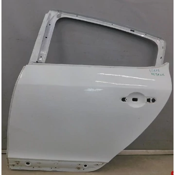 Renault Megane III 5 ajtós kivitel bontott használt bal hátsó ajtó szerelvények nélkül 2008-2015-ig 821018543R