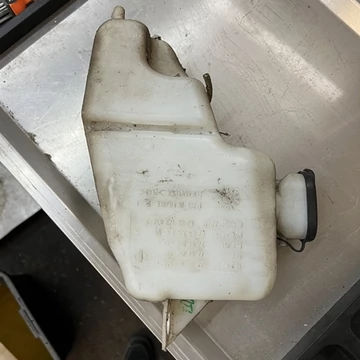 Renault Kangoo I bontott használt ablakmosó folyadék tartály 1997-2008-ig 7700308814  7701706689