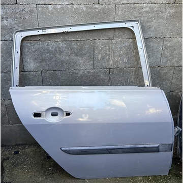 Renault Megane II kombi bontott használt jobb hátsó ajtó ezüst 2002-2008-ig