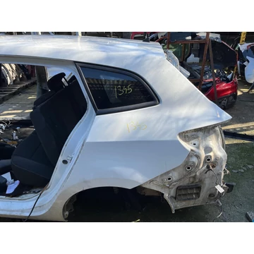 Renault Megane III kombi bontott használt bal hátsó sárvédő fehér 2008-2015-ig