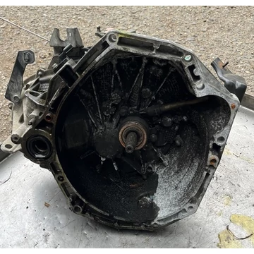 Nissan QASHQAI 1.5dci bontott sebességváltó TL4113 6 seb. mechanikus