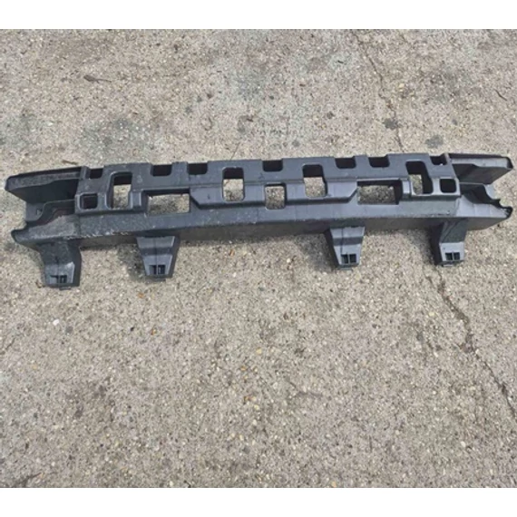 Dacia Sandero III bontott használt hátsó lökhárító tartó középső 2022-től 850905741R