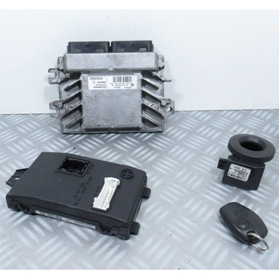 Dacia Logan I 1.4 8V bontott motorvezérlő computer szett CONTINENTAL EMS 3132 2004-2012-ig 8200856659