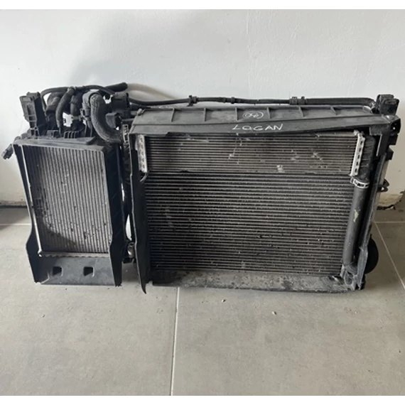 Dacia Sandero II/Logan II/Dokker/Lodgy/Duster bontott használt komplett vízhűtő / hűtő szett 214104225R