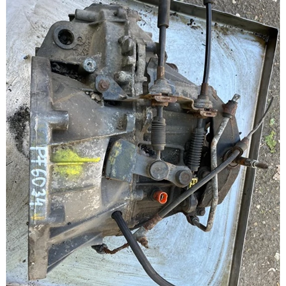 Renault Master III/Opel Movano B/Nissan NV400 2.3dci bontott sebességváltó PF6034 6 sebességes mechanikus