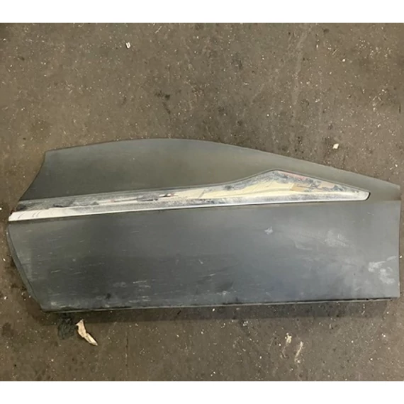 Renault Captur I bontott használt bal hátsó ajtó díszléc 2013-2020-ig 828779405R