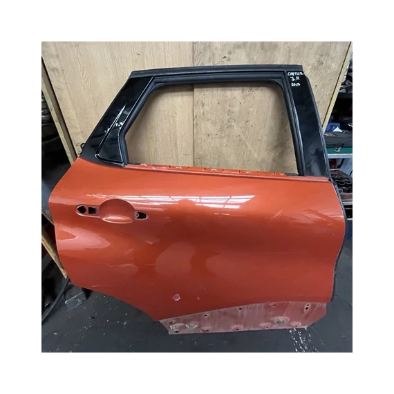 Renault Captur I bontott használt jobb hátsó ajtó/beszálló oldalajtó szerelvények nélkül 2013-2020-ig