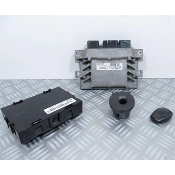 Renault Clio III 1.2 16V bontott motorvezérlő computer szett SIEMENS SIRIUS 32 2005-2012-ig 8200522357