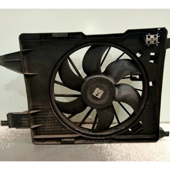 Renault Megane II bontott használt hűtőventilátor keret motorral 2002-2008-ig 8200680824  8200151464  8200222998