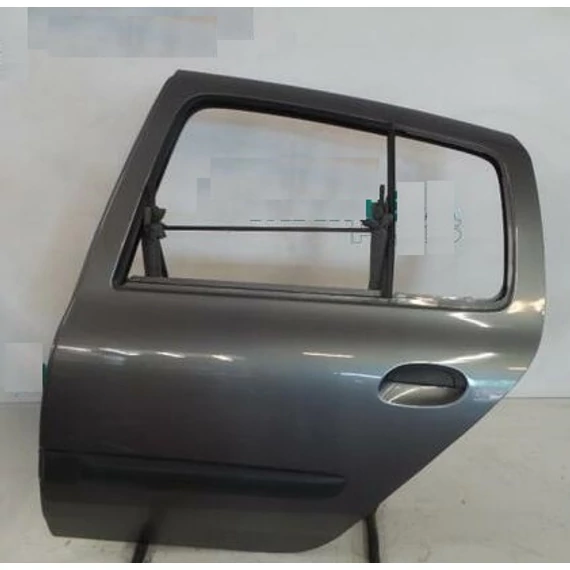 Renault Thalia II bontott használt bal hátsó ajtó szerelvények nélkül 2001-2005-ig 7752295041