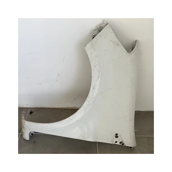 Renault Clio III bontott használt bal első sárvédő 185 2005-2010-ig