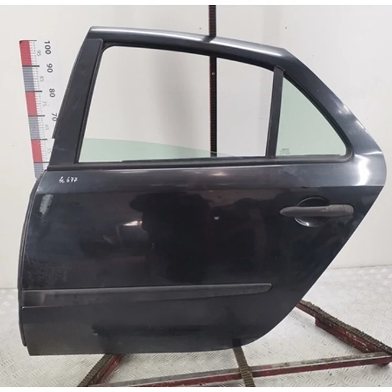 Renault Laguna II 5 ajtós kivitel bontott használt bal hátsó ajtó szerelvények nélkül 2001-2007-ig 7751471660