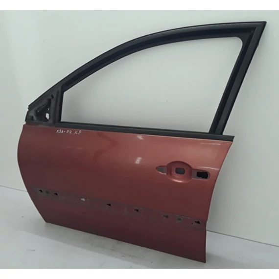 Renault Megane II 4 ajtós/5 ajtós bontott használt bal első ajtó szerelvények nélkül 2002-2008-ig 7751473728