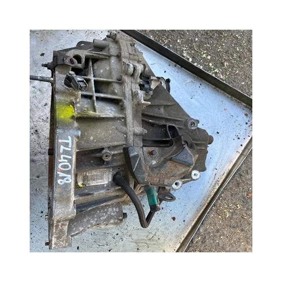 Renault Scenic III/Megane III 1.5dci bontott használt váltó TL4018 TL4040 6 sebességes mechanikus